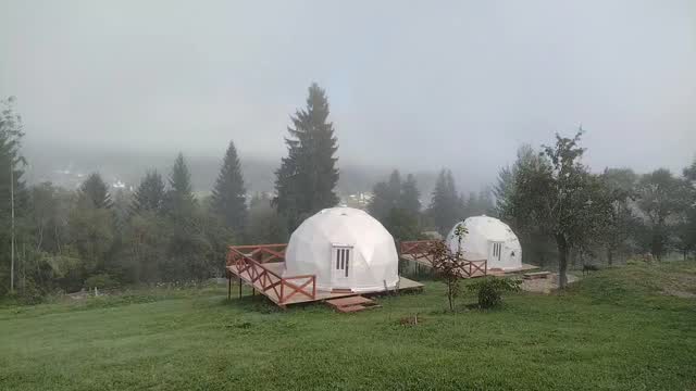 Krasnyk Paradise, Красник