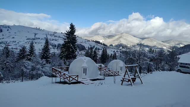 Krasnyk Paradise, Красник